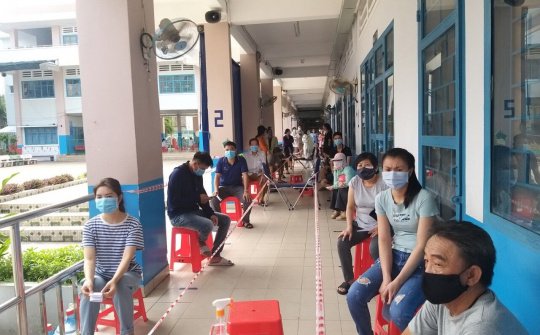 TP.HCM: Quận 11 tiến hành xét nghiệm truy tìm F0
