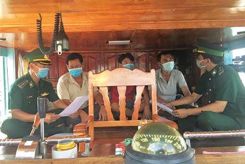 Bộ đội Biên phòng tỉnh Bình Thuận phòng, chống dịch Covid- 19 từ phía biển 