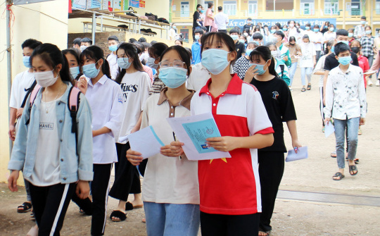 Thái Nguyên: Thí sinh hoàn thành ngày thứ nhất với tâm trạng thoải mái