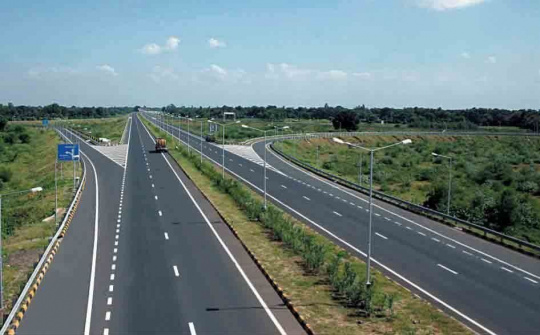 Rà soát các mỏ, bảo đảm đủ vật liệu thi công cao tốc Bắc - Nam phía Đông