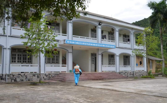 Ghi nhận thêm 1 ca dương tính với SARS-CoV-2 tại khu cách ly tập trung huyện Hà Trung