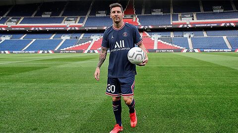 Chính thức: Messi đã ký hợp đồng với PSG