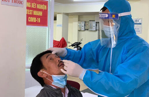 Lào Cai: Tổ chức xét nghiệm sàng lọc SARS-CoV-2 trên diện rộng
