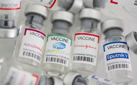 Tranh cãi về mũi thứ ba vaccine Covid-19: Giấc mơ hay ác mộng?