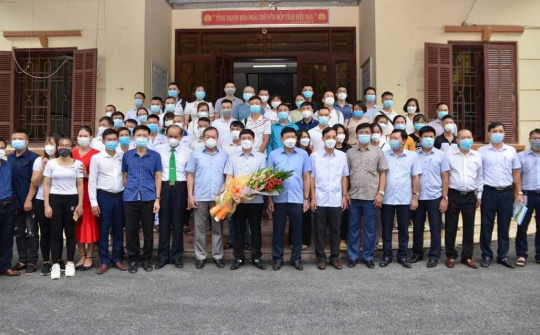 100 y, bác sĩ Thanh Hóa lên đường hỗ trợ các tỉnh phía Nam phòng, chống dịch Covid -19