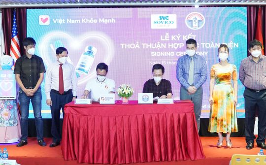 Bàn giao phần mềm giúp quản lý, kiểm soát dịch bệnh và xét nghiệm cộng đồng