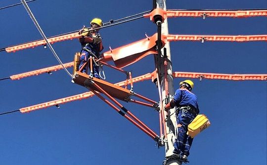 Công ty Điện lực Ninh Bình vượt khó khăn, giải tỏa nỗi lo thiếu điện