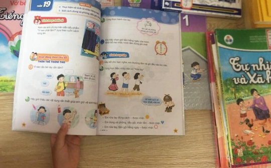 Tháo gỡ khó khăn để sách giáo khoa đến tay học sinh trước năm học mới