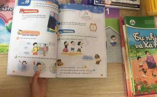 Tháo gỡ khó khăn để sách giáo khoa đến tay học sinh trước năm học mới
