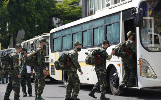 Trưởng Ban Chỉ đạo phòng, chống Covid-19 BQP: 'TP HCM cần gì, quân đội sẽ đáp ứng'