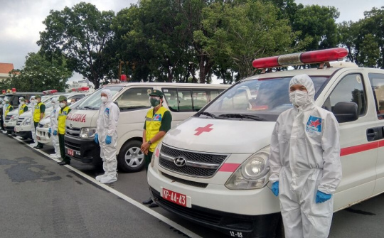 Bộ Quốc phòng bàn giao 30 xe cấp cứu cho TP Hồ Chí Minh