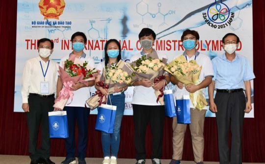 Học sinh Việt Nam giành 3 Huy chương vàng tại Olympic hóa học quốc tế