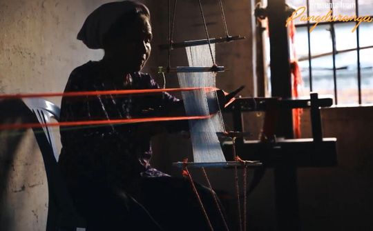 Tôn vinh nét đẹp phụ nữ Việt Nam và làng nghề truyền thống