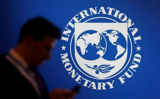 Quỹ Tiền tệ Quốc tế (IMF) thông qua gói hỗ trợ tài chính lớn nhất lịch sử