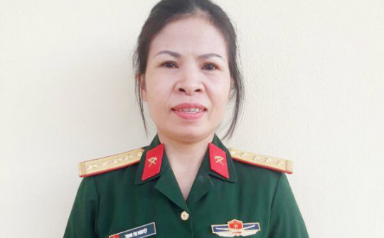 Nữ quân nhân "Giỏi việc nước, đảm việc nhà"