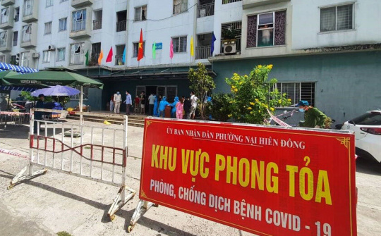 Bí thư Thành ủy Đà Nẵng: Yêu cầu các đơn vị nâng cao ý thức trong công tác phòng, chống dịch