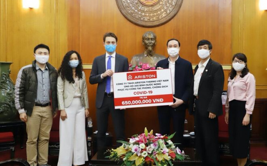 Nỗ lực đảm bảo sinh hoạt cho cuộc sống người dân tại bệnh viện dã chiến