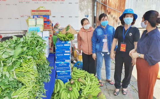 Nếu không ở tuyến đầu chống dịch, hãy là hậu phương vững chắc