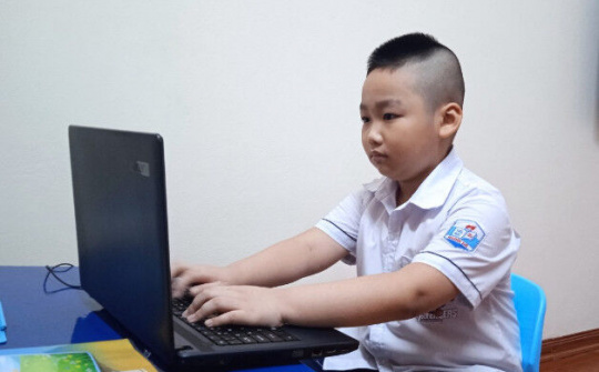 Ngành Giáo dục Hà Nội phát động chương trình ''Máy tính cho em''