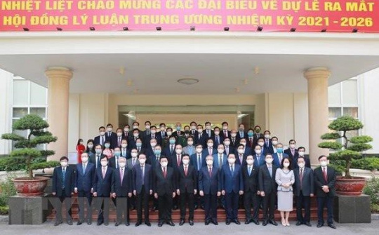 Ra mắt Hội đồng Lý luận Trung ương nhiệm kỳ mới