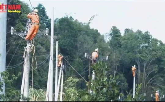 Kon Tum: Bảo đảm an toàn lưới Điện Trước mùa mưa bão 