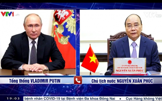 Chủ tịch nước Nguyễn Xuân Phúc điện đàm với Tổng thống Nga Vladimir Putin