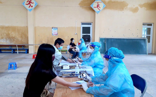 Huyện Thanh Trì: Cơ bản hoàn thành kế hoạch tiêm vắc xin và xét nghiệm Covid-19 diện rộng