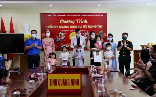 Quảng Ninh: Tết Trung thu ấm áp cho trẻ em nghèo