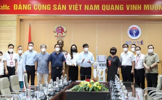 Tập đoàn TH trao tặng ngành y 34 máy thở, chung tay vì sức khỏe cộng đồng
