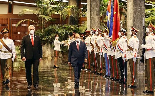 Bí thư Thứ nhất Đảng Cộng sản Cuba chủ trì Lễ đón Chủ tịch nước Nguyễn Xuân Phúc