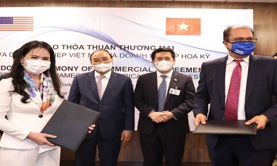T&T Group và đối tác Mỹ ký các hợp đồng hợp tác thương mại đầu tư trị giá trên 3 tỷ USD