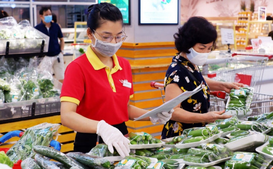 Vietnamese enterprises reclaim domestic retail market