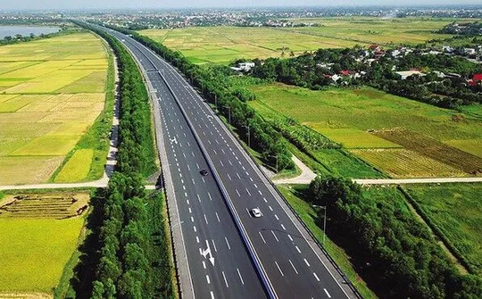 Kiên quyết xóa bỏ “cơ chế xin cho”, “lấy đầu tư công dẫn dắt đầu tư tư”
