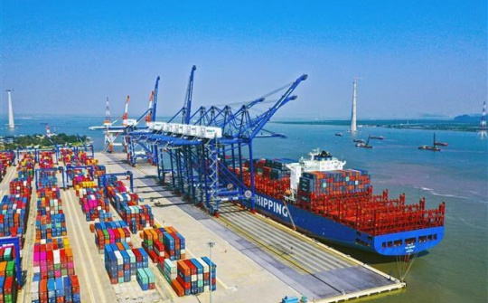 Hải Phòng đầu tư xây dựng 2 bến container tiếp nhận tàu trọng tải lớn tại Lạch Huyện