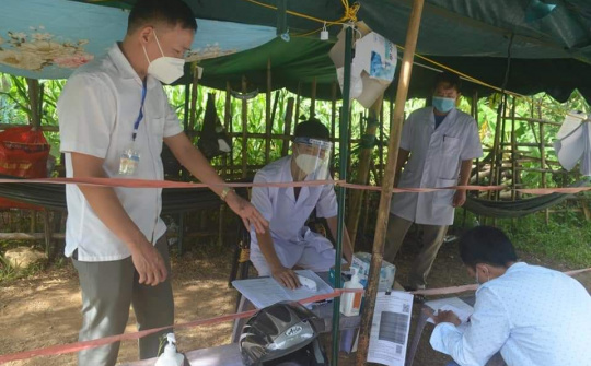 Huyện Mường Lát xuất hiện ca dương tính với SARS-CoV-2 đầu tiên và bắt đầu áp dụng Chỉ thị 15, 16 trên địa bàn