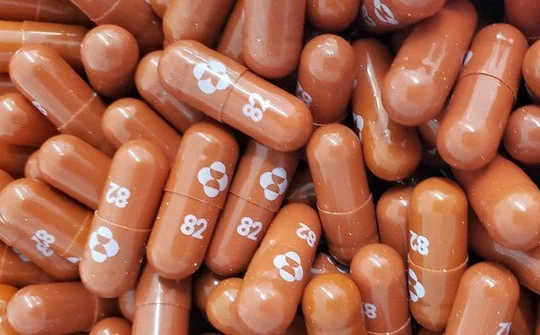 Thuốc viên kháng vi rút SARS-CoV-2: ''Vũ khí'' mới chống đại dịch