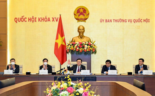 Chủ tịch Quốc hội Vương Đình Huệ làm việc với các doanh nghiệp Hoa Kỳ