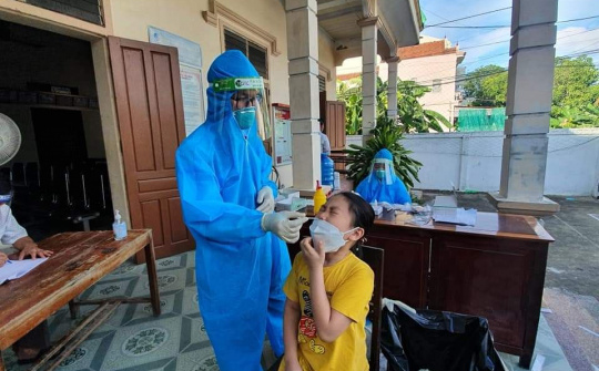 TP Vinh tiếp tục chiến dịch lấy mẫu đợt 4 đối với những phường, xã có nguy cơ cao