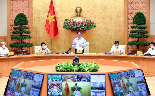 Thủ tướng Phạm Minh Chính chủ trì họp trực tuyến toàn quốc về phòng, chống Covid-19