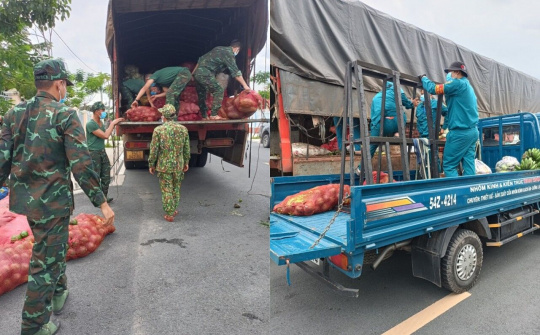Gia Lai: Vận chuyển hàng trăm tấn hàng hóa thiết yếu miễn phí đến TP Hồ Chí Minh và Bình Dương