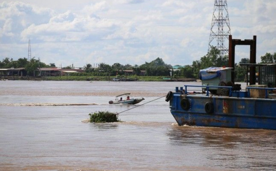 Tích cực tìm kiếm nạn nhân mất tích vụ sập sàn thi công cầu Mỹ Thuận 2