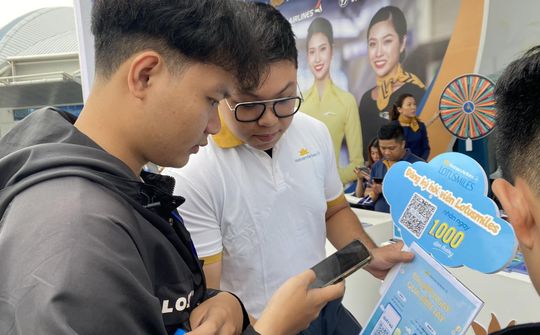 Vietnam Airlines kích cầu du lịch tại hội chợ VITM Đà Nẵng 2022