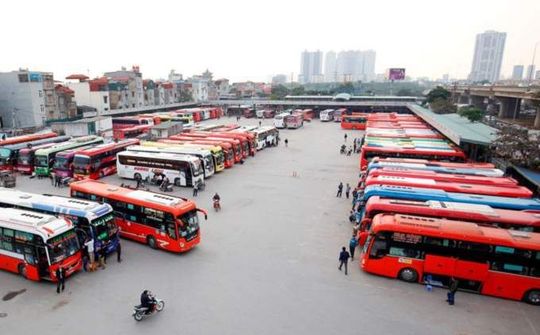 Hàng loạt doanh nghiệp vận tải bị phong toả tài khoản