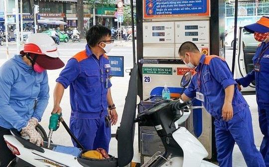 Giá xăng giảm mạnh lần thứ 5 liên tiếp