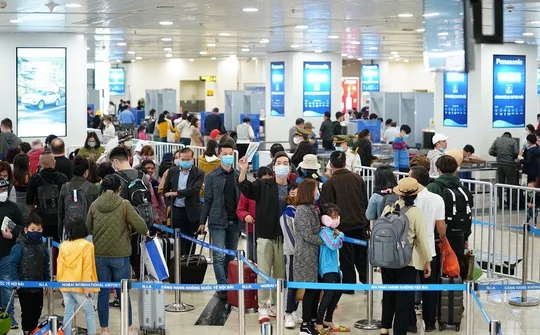 TP.HCM ban hành khẩn cấp quy trình 5 bước cách ly người nhập cảnh