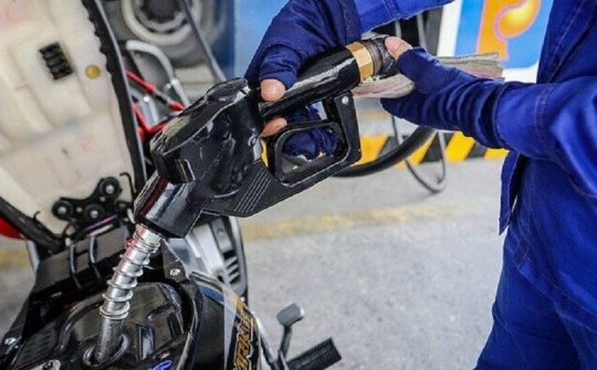 Giá xăng được dự báo tăng mạnh vào ngày mai 11/1