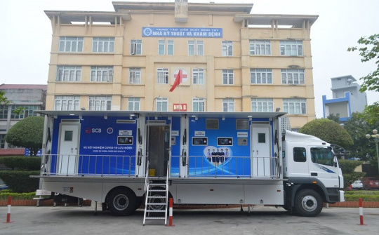 SCB tiếp tục chuỗi hoạt động trao tặng xe xét nghiệm lưu động tại Thái Bình và Thanh Hóa