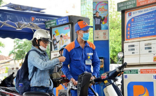 Chiều nay, giá xăng, dầu đồng loạt tăng mạnh