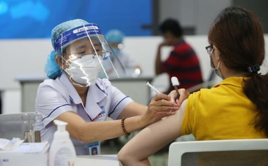 Đồng Nai khẩn trương tiêm vaccine mũi 3 cho người dân