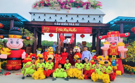 Tra Su Melaleuca forest "puts on new cover" to welcome new Spring